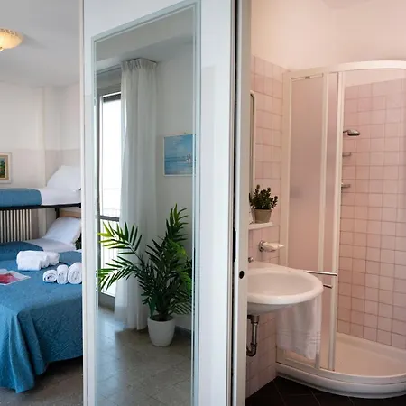 Selene - Vista Mare 3* Риччоне